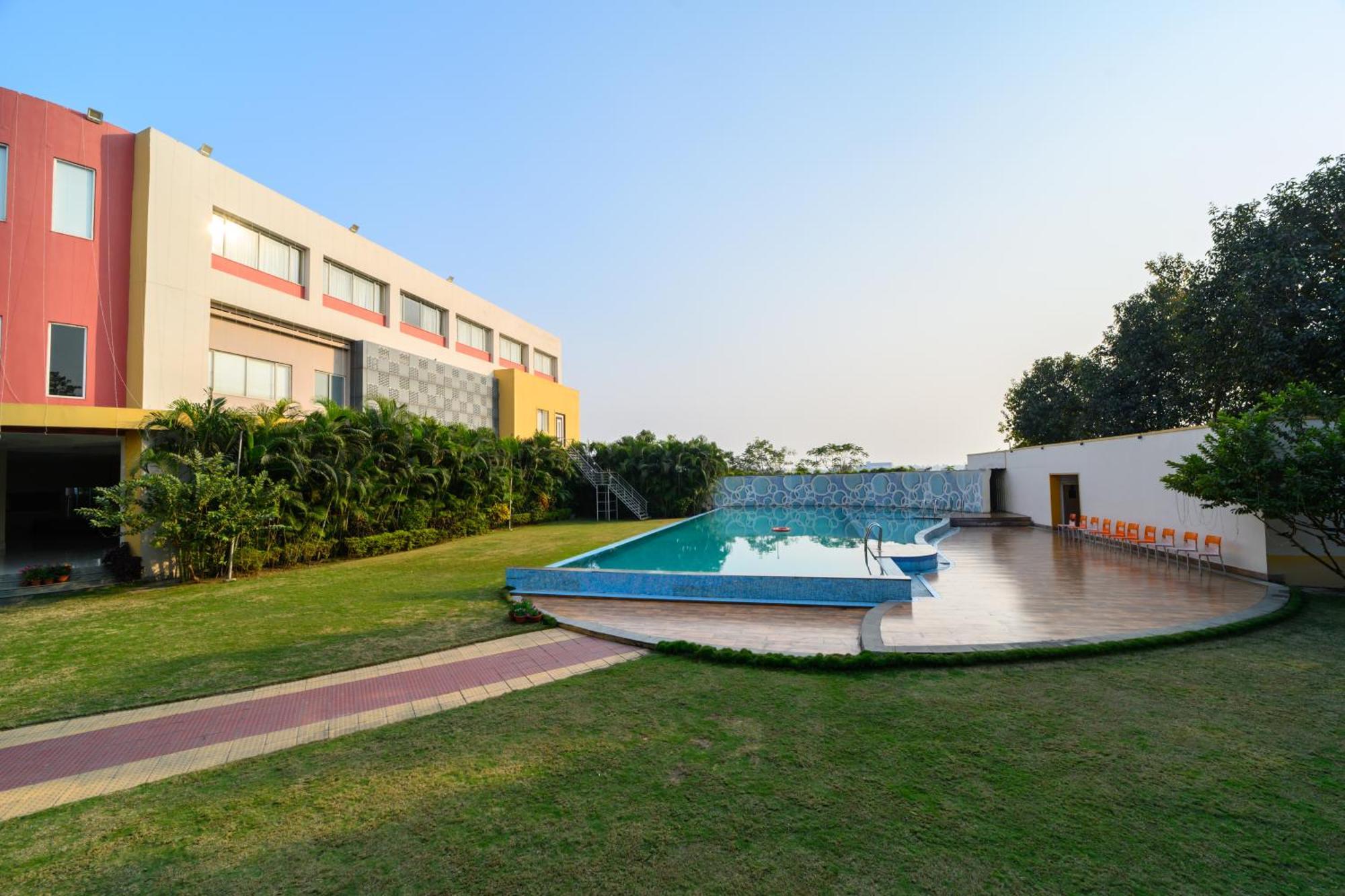ซินแคลร์ พฤทวรรณ Hotel Barddhaman ภายนอก รูปภาพ