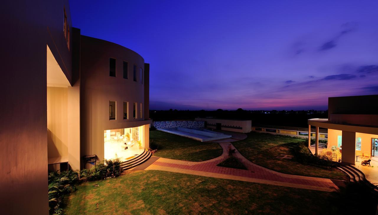 ซินแคลร์ พฤทวรรณ Hotel Barddhaman ภายนอก รูปภาพ