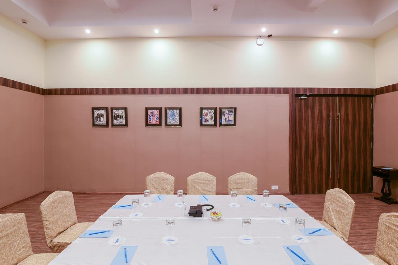 ซินแคลร์ พฤทวรรณ Hotel Barddhaman ภายนอก รูปภาพ